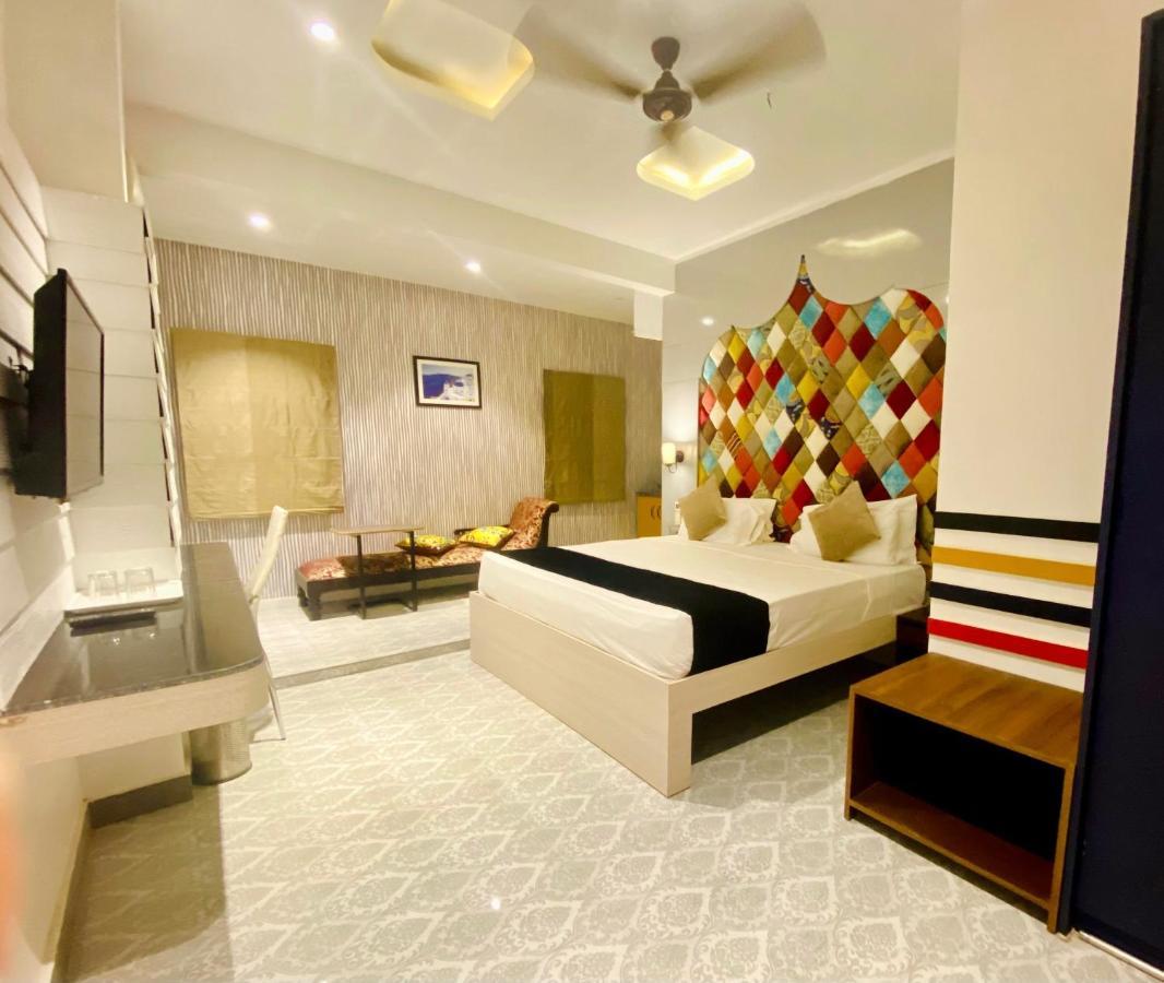Itsy Hotels Banana Boutique Варанаси Экстерьер фото