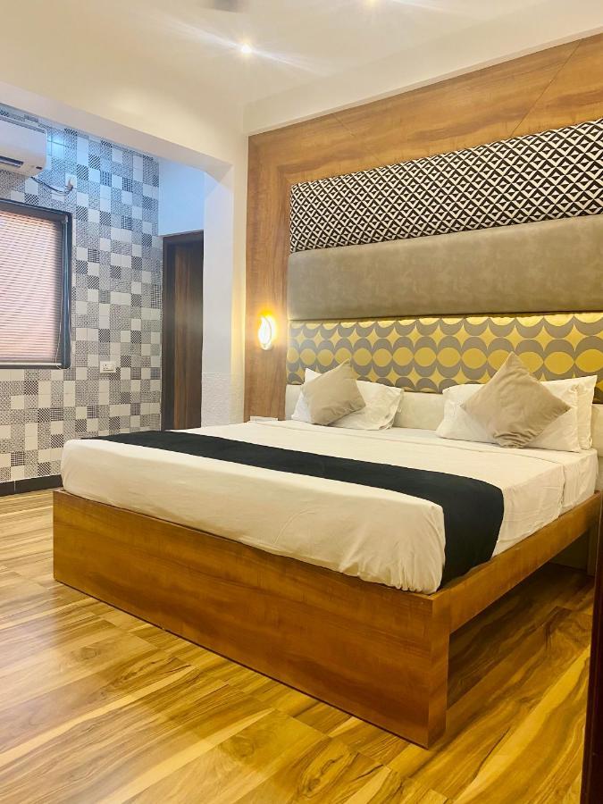 Itsy Hotels Banana Boutique Варанаси Экстерьер фото
