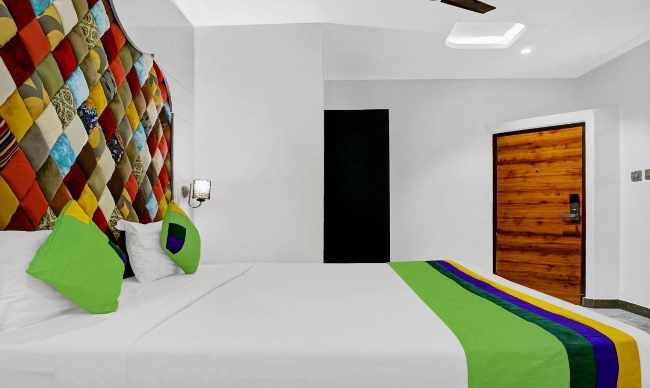 Itsy Hotels Banana Boutique Варанаси Экстерьер фото