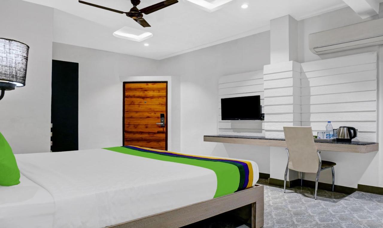 Itsy Hotels Banana Boutique Варанаси Экстерьер фото