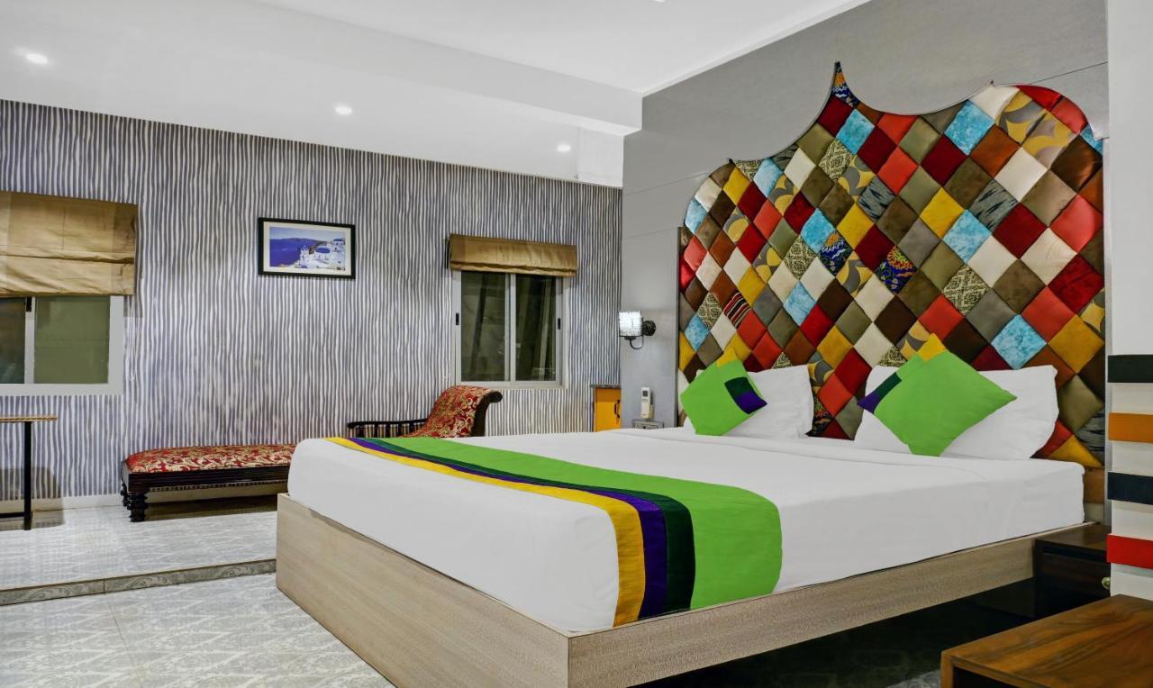 Itsy Hotels Banana Boutique Варанаси Экстерьер фото