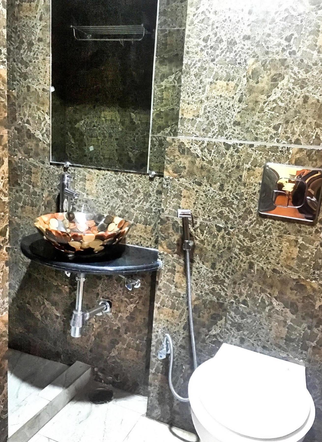 Itsy Hotels Banana Boutique Варанаси Экстерьер фото